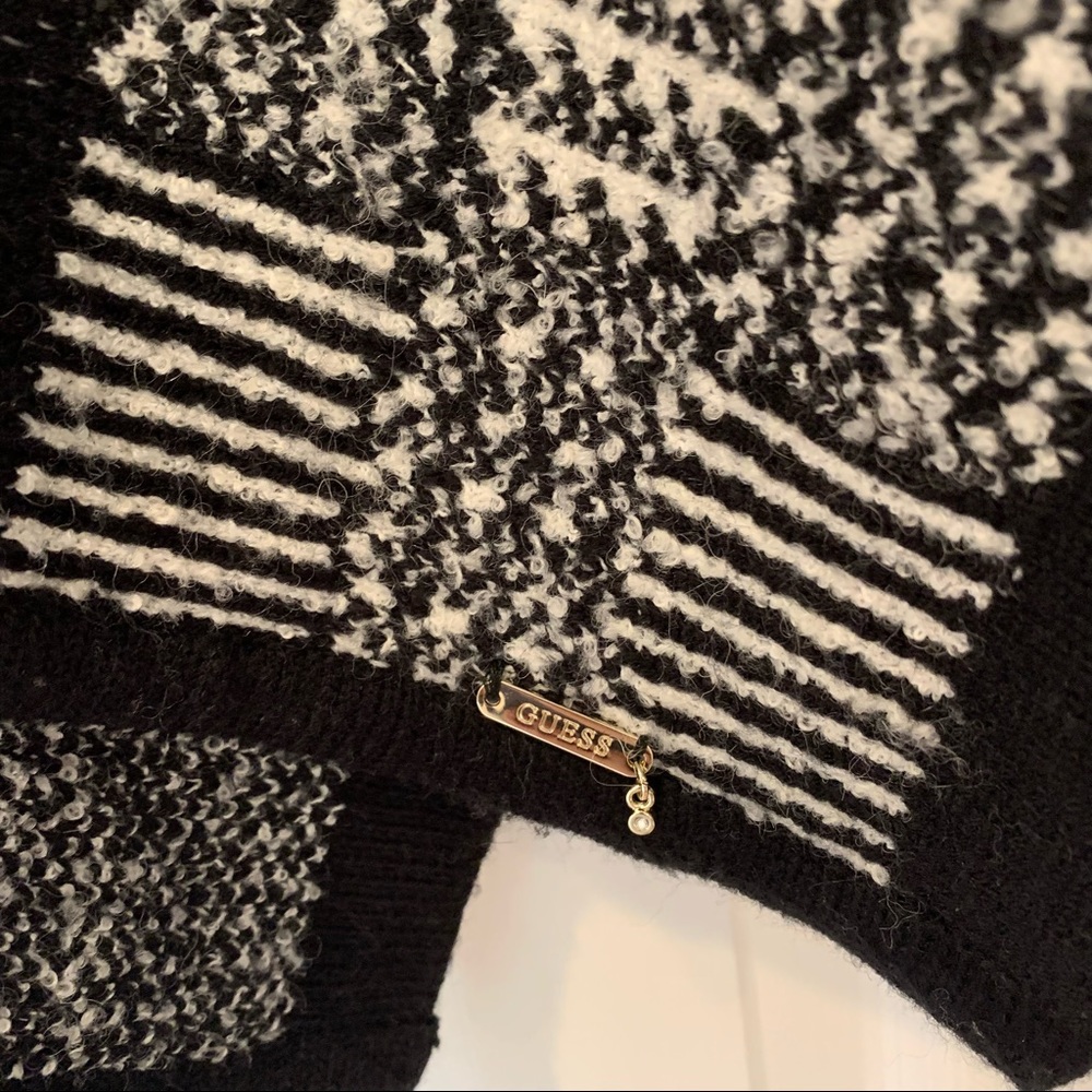 Guess black and white wool poncho draped cardigan sweater - Picture 8 of 8